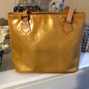 Authentic LV Houston Vernis.